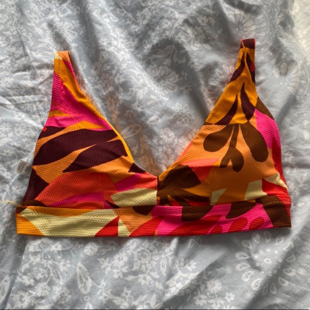 NWOT Swim Top